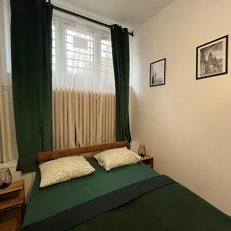 Tomtom Homestay *