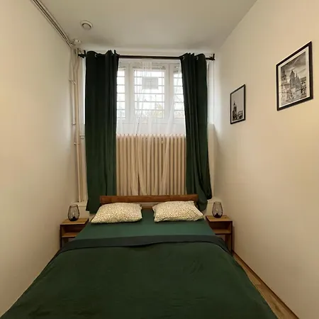 Homestay Tomtom *